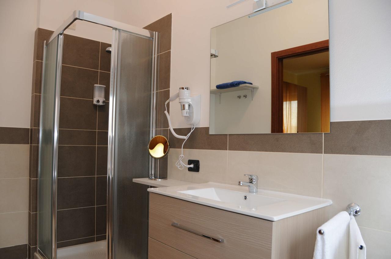 Color House Malpensa B&B Cassano Magnago Exterior foto